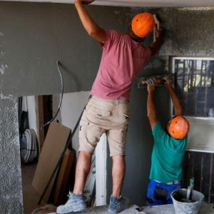 Decreto salva casa, cosa prevede la bozza: tolleranze, varianti, doppia conformità