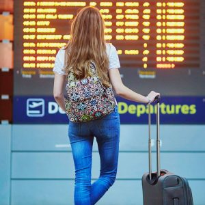 Viaggi in aereo, da ottobre 2027 misure rafforzate per tutelare i passeggeri