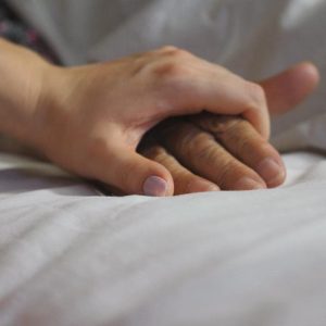 Manca la legge nazionale, così le Regioni provano a garantire il diritto al fine vita