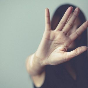 Violenza di genere, va risarcita la vergogna di mostrare lividi socialmente riconoscibili