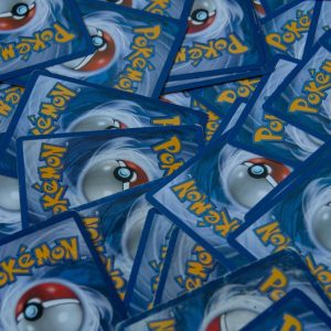 Gdf sequestra 170mila prodotti contraffatti, di cui 75mila carte Pokemon