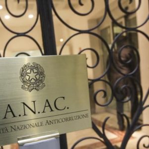 Anac, in sei anni un caso di corruzione in un Comune su quattro. Busia: sulla diga di Genova rischio aumento costi