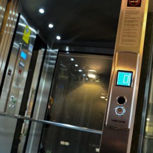 In Italia ci sono un milione di ascensori, presenti però solo nel 4,9% degli edifici