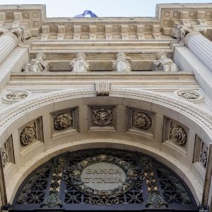 In banca i rimborsi ai clienti devono partire senza chiedere preventiva denuncia