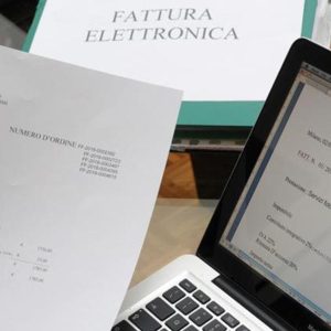 L’assicuratore forfettario non deve emettere e-fattura