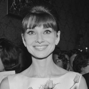 Sì al nome di Audrey Hepburn per le ballerine create da Ferragamo