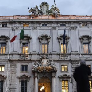 Unioni civili, con il cambio di sesso diritti coppia mantenuti in attesa del matrimonio