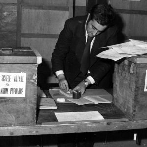 Scusi, lei è favorevole o contrario? Il divorzio a 50 anni dal referendum – Dossier