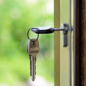 Affitti brevi, cedolare secca al 26% solo dalla seconda casa in locazione
