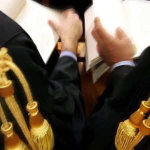 L’avvocatura in difesa dei legali indagati per ricettazione per gli onorari avuti dal presunto boss